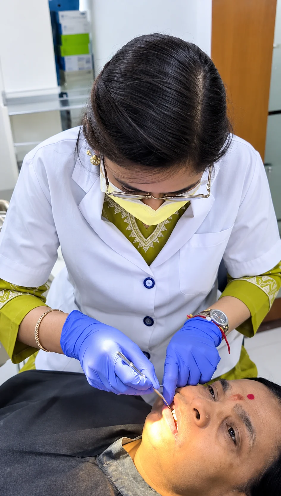 Denture delivery